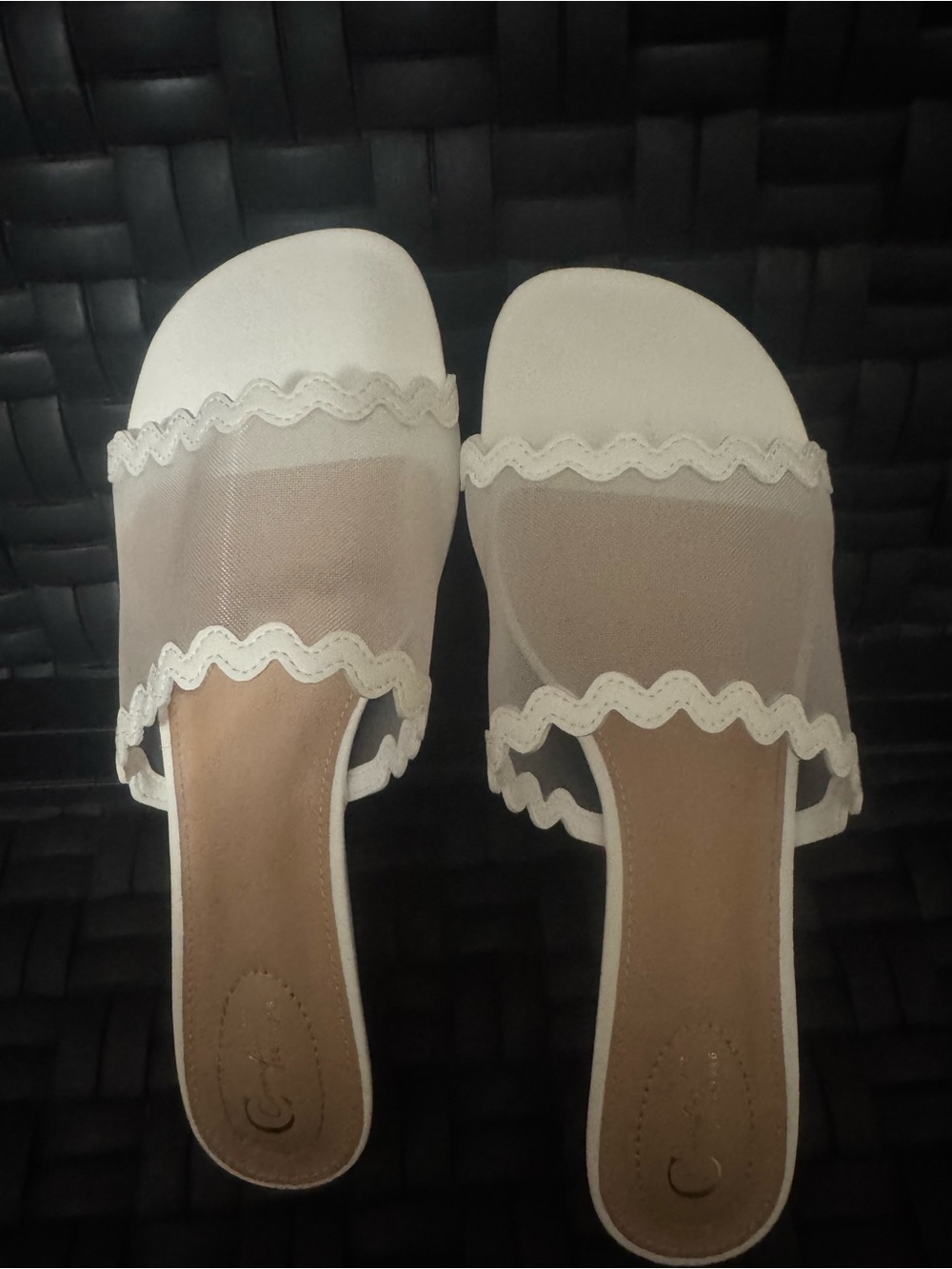 Comfort Kitten Heel Sandals Women White Wedding Mesh Mule Slides SZ 11 Wide NEW